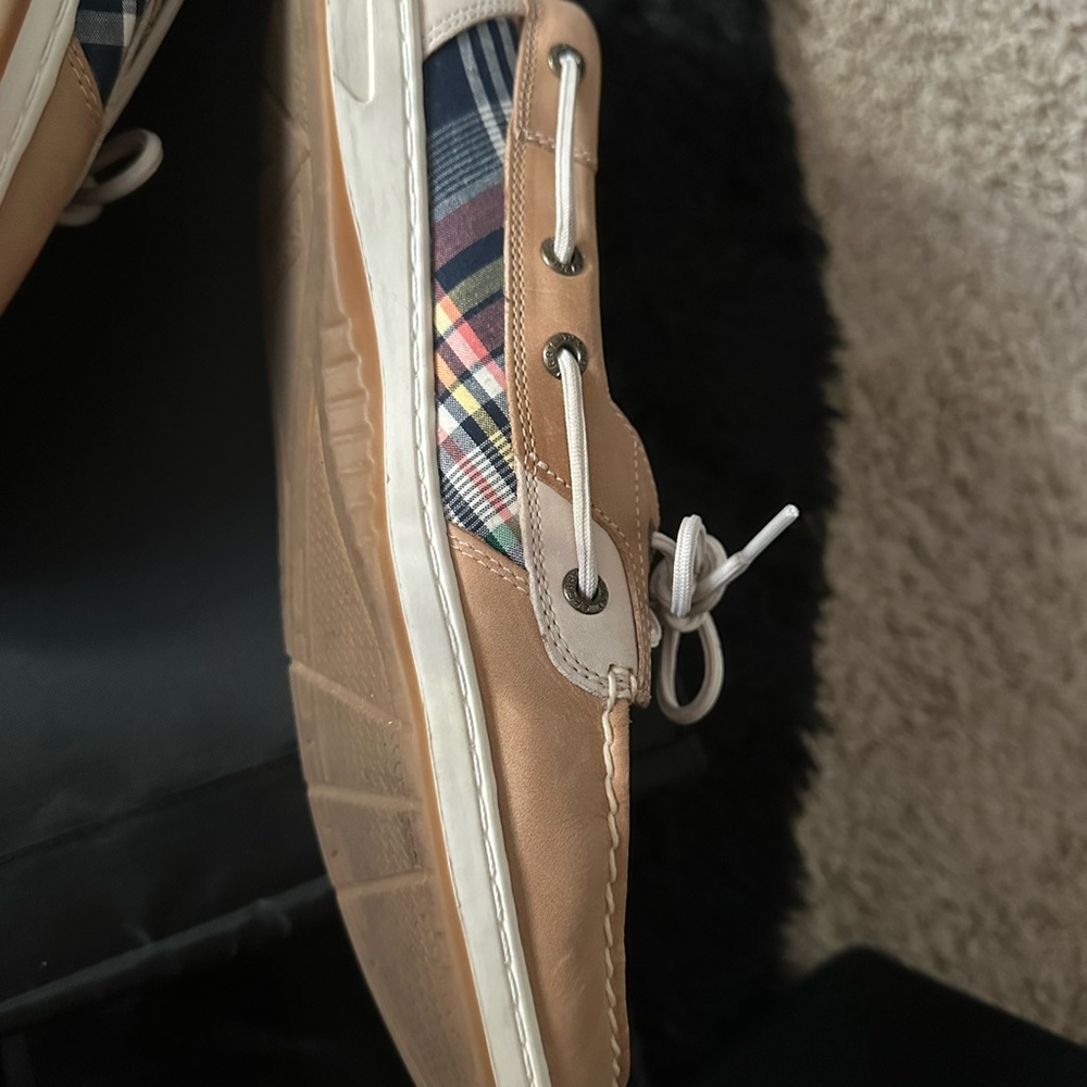 Ladies Sperry/ memory foam